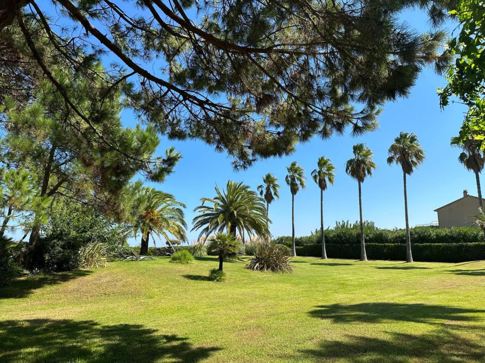 Holiday Home Les Chenes - Maa200 By Interhome Borgo  Bagian luar foto